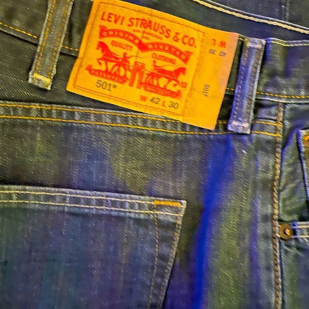 Men Levi’s denim jeans 42/30
